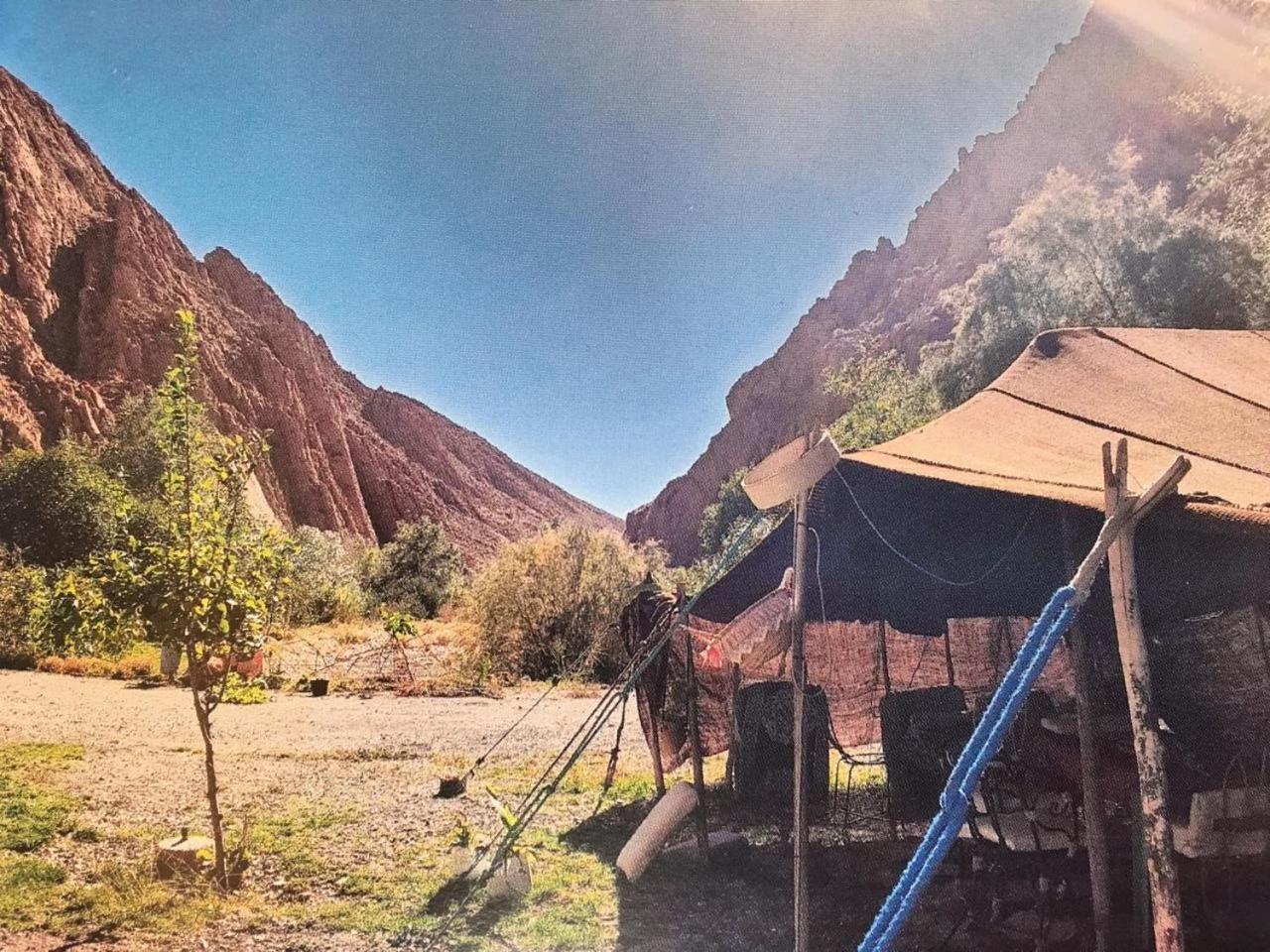 Hotel Panoramique De La Vallee Aït Idaïr Bagian luar foto