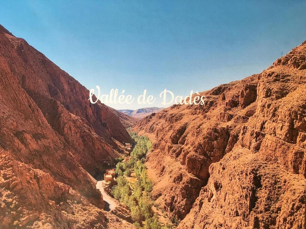 Hotel Panoramique De La Vallee Aït Idaïr Bagian luar foto